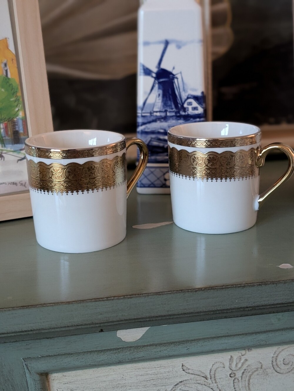 White and Gold Porcelain Espresso Cup with Decorative Band - Picture 2 of 4